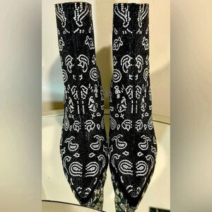 Never Worn STEVE MADDEN Denisha Glass and Fabric Ankle Boots, Size 8.5